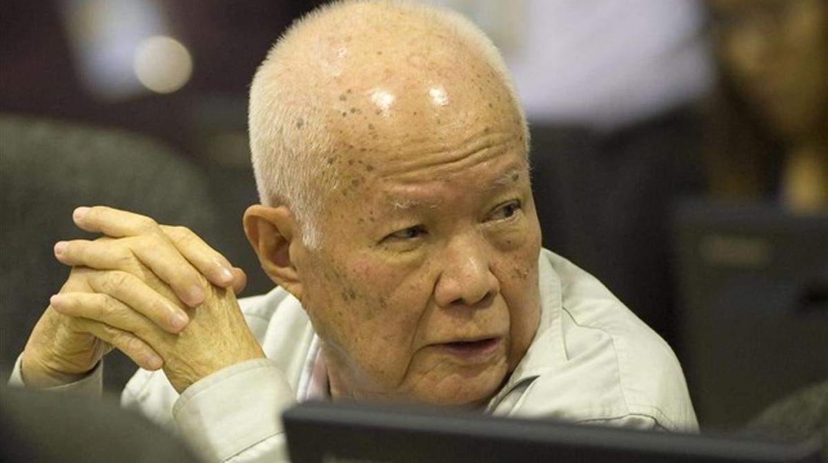 Khieu Samphan, excap d’Estat del règim comunista de Cambodja, aquest dijous en el tribunal.