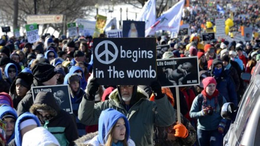 Miles de personas se manifiestan contra el aborto en Washington