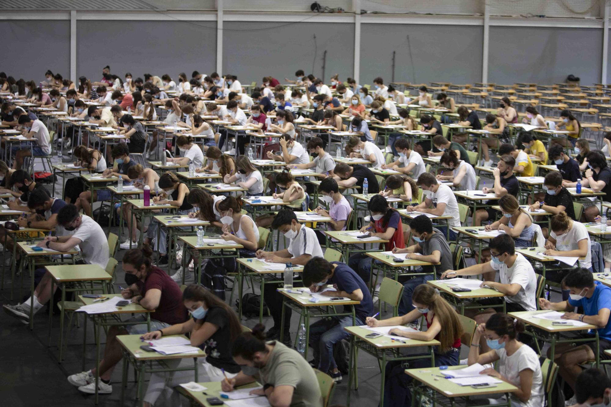 Así fueron las pruebas de la PAU para los estudiantes de la Costera en Xàtiva