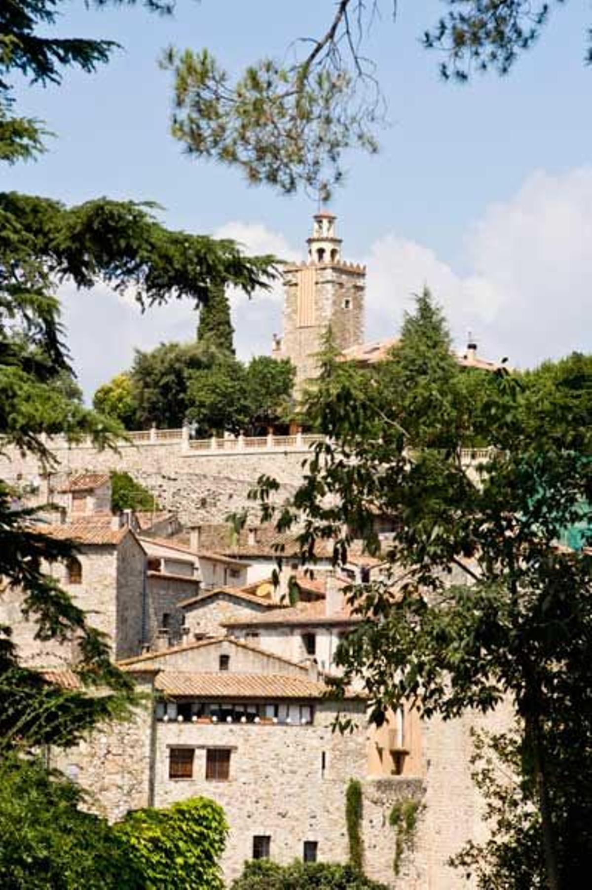 Villa medieval de Besalú, en la comarca de La Garrocha, en la provincia de Gerona.