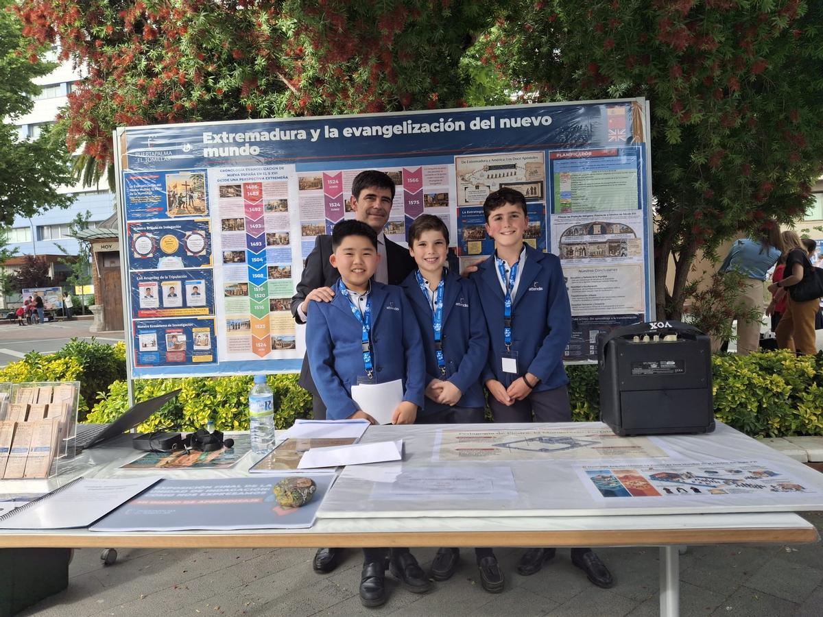 Fotogalería | El proyecto 'Extremadura y la era de los descubrimientos' del colegio Puertapalma-El Tomillar, en imágenes