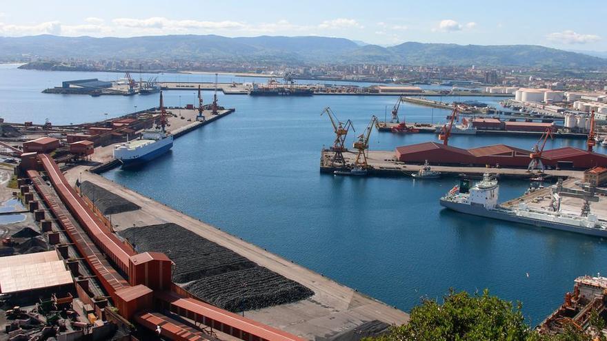 El consejo de El Musel debatirá este mes el plan para el paseo de Naval Gijón