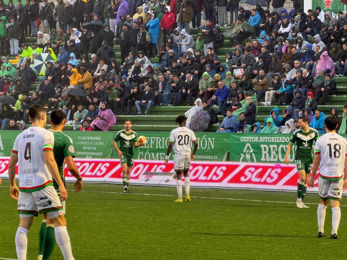 Las imágenes del Cacereño - Barakaldo