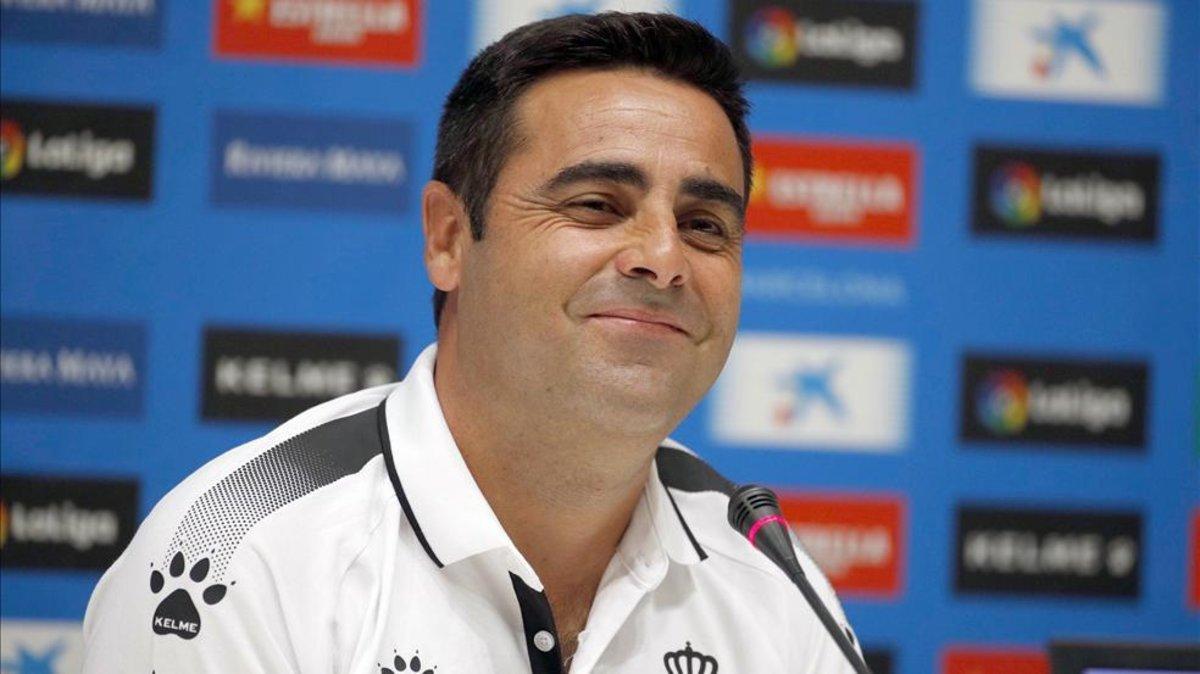 David Gallego, sonriente, no se fia del Stjarnan.