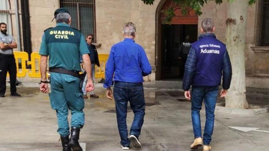 Cuatro detenidos en Mallorca por una partida de 25 toneladas de almendras tóxicas