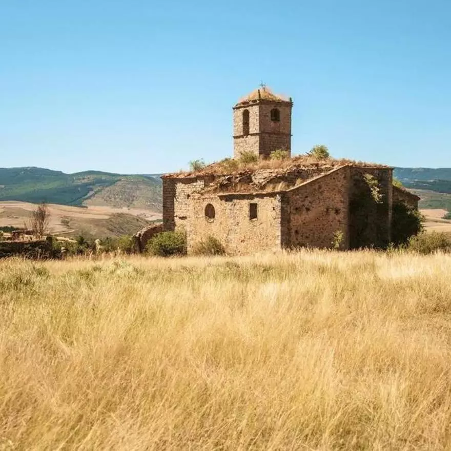 Rubén Jiménez, el vecino más joven de un pueblo de Soria con 11 habitantes: "Los niños deberían tener pueblo, es una gran libertad"