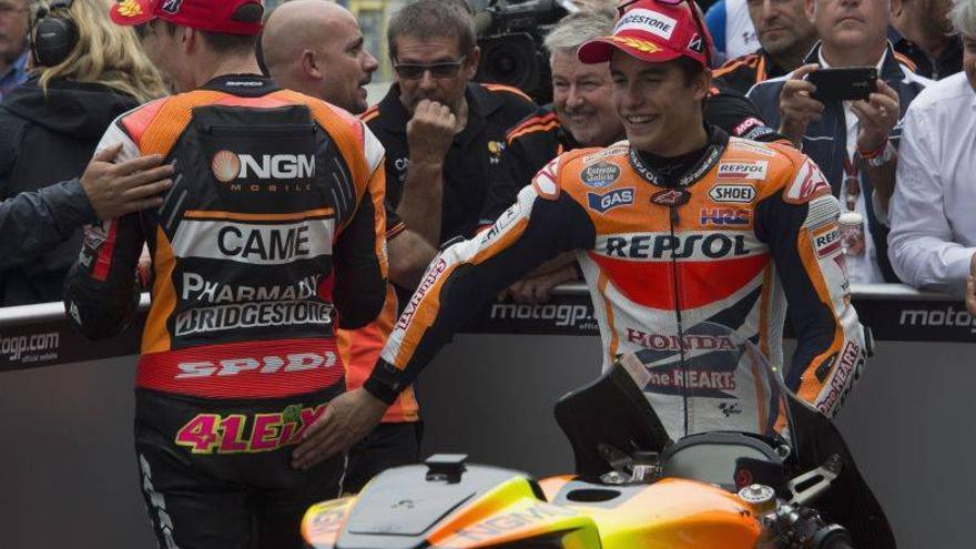 Aleix Espargaró sale bendecido de la &#039;catedral&#039; del motociclismo