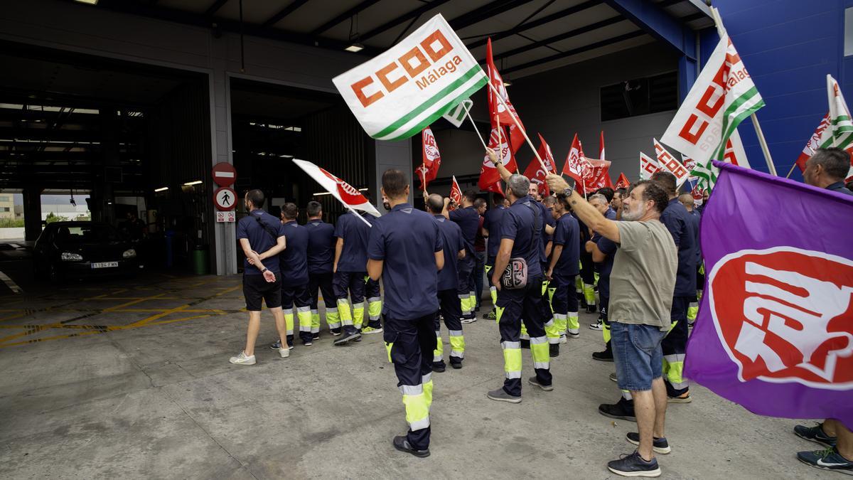 Los trabajadores de las ITV andaluzas han iniciado este jueves la primera de las ocho jornadas de huelga.