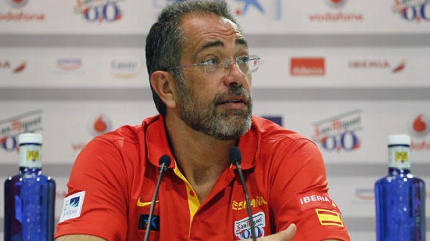 El entrenador de la selección española Juan Antonio Orenga