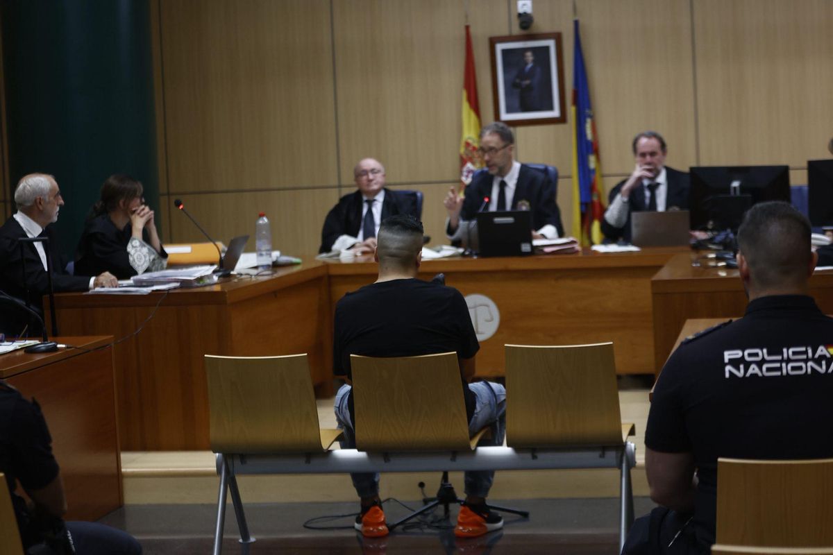 El director del coro de la iglesia evangelista ante el tribunal de la sección segunda este miércoles.