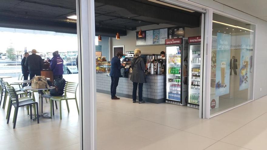 Uno de los establecimientos del Aeropuerto Internacional Región de Murcia