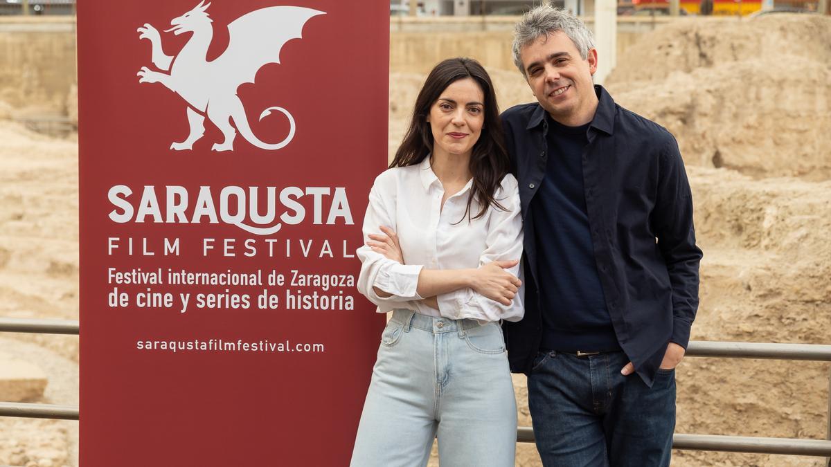 Beatriz Arjona y Guillermo Rojas, este domingo, en el Teatro Romano de Zaragoza.