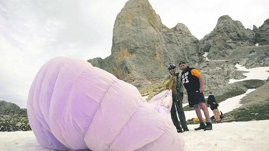 Colgados del aire del Naranjo