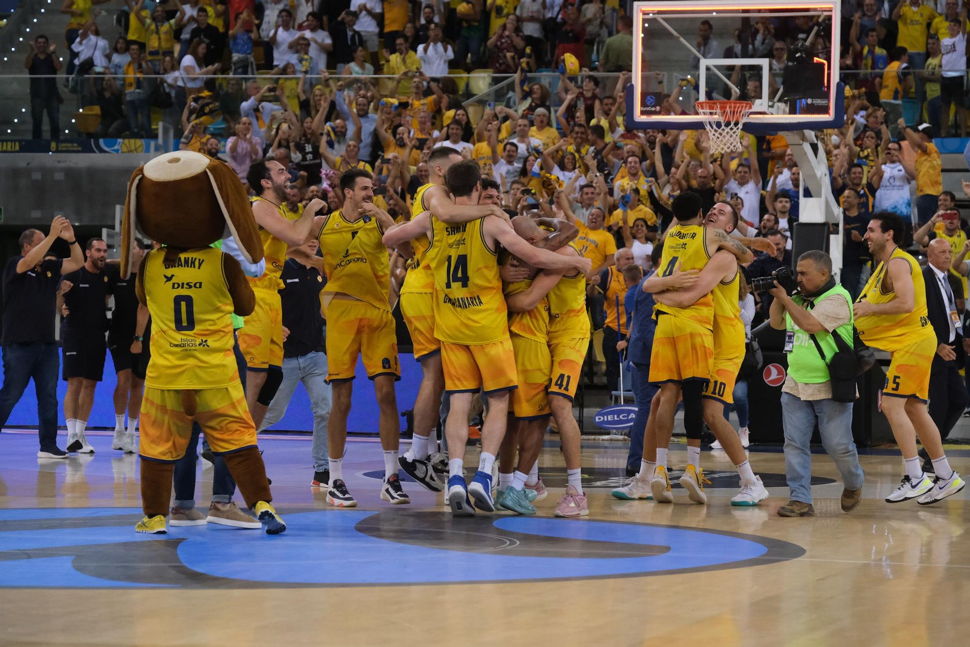 FINAL EUROCUP: CB Gran Canaria 71 -  67 Turk Telecom