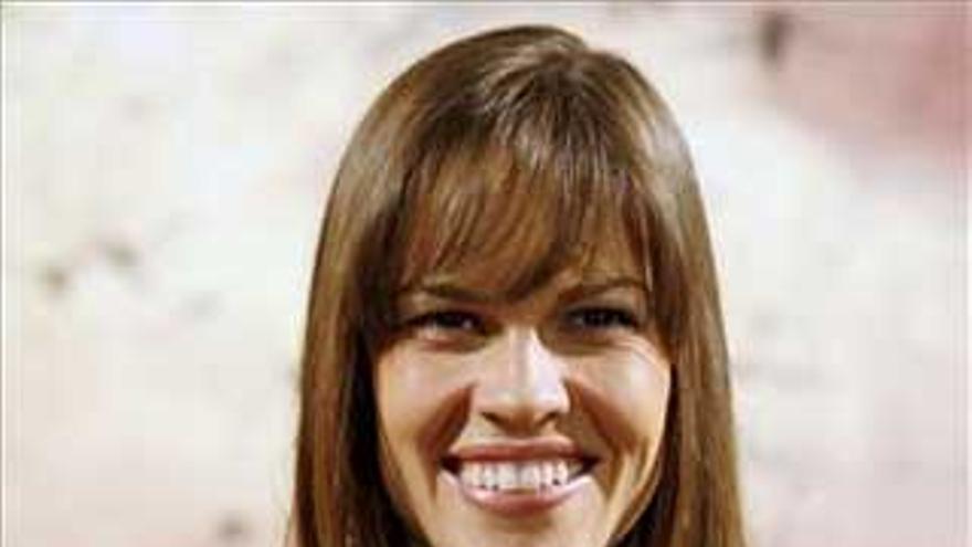 Hilary Swank desembarca en Barcelona para presentar su nueva película