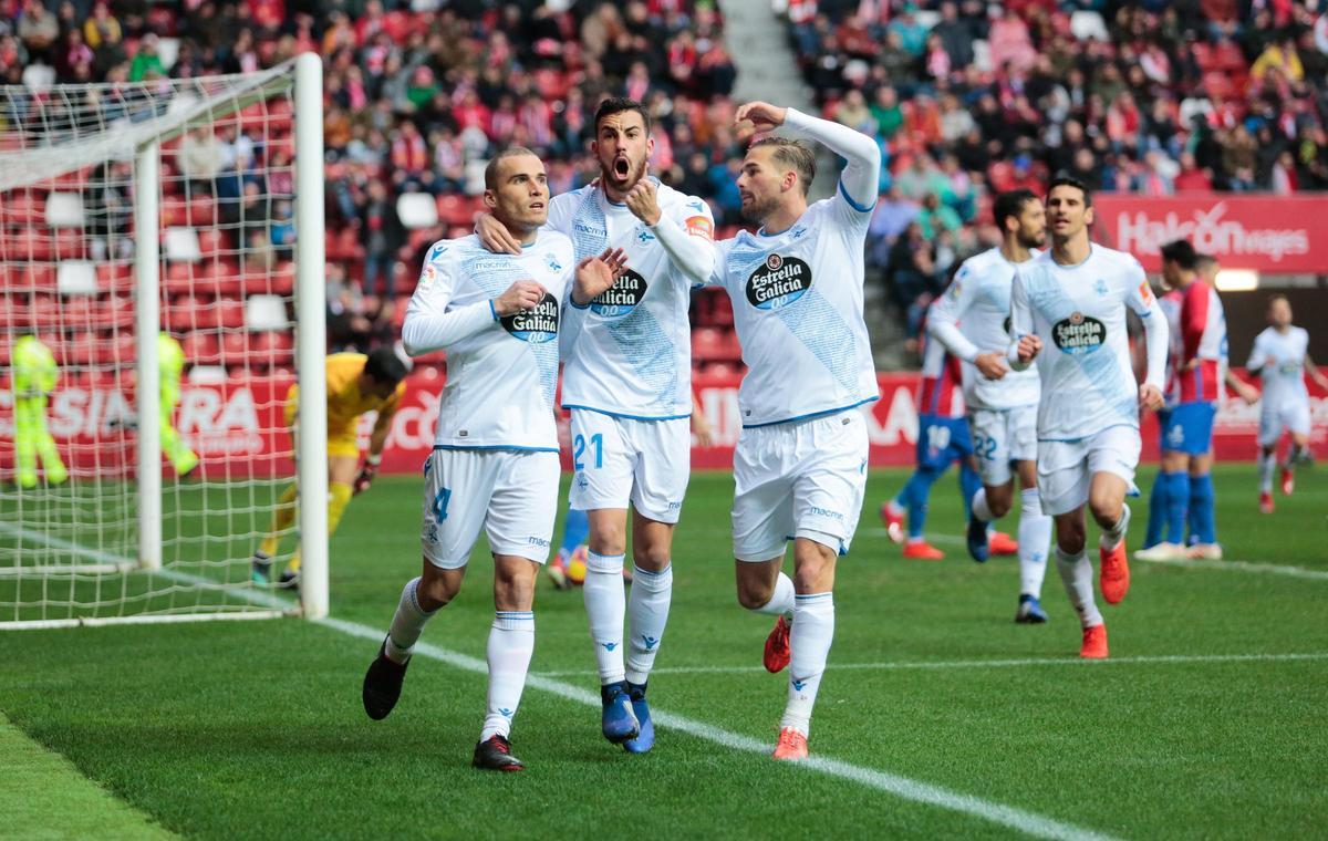 Bergantiños se disculpa tras marcar contra el Sporting en El Molinón en 2019.