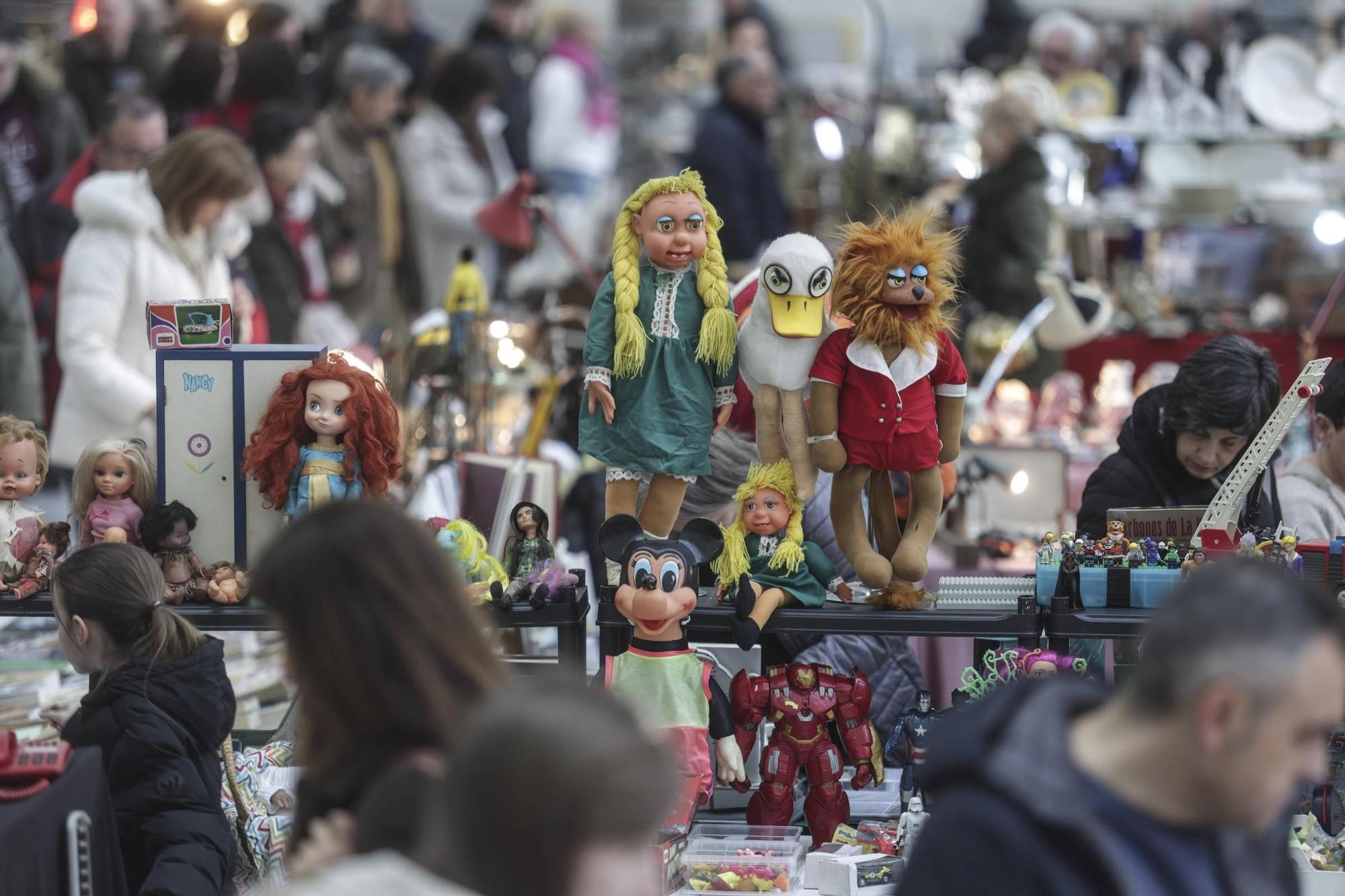 En imágenes | IX Feria de Antigüedades de Oviedo