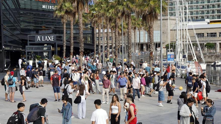 Caballero presume del mejor junio turístico de la historia de Vigo