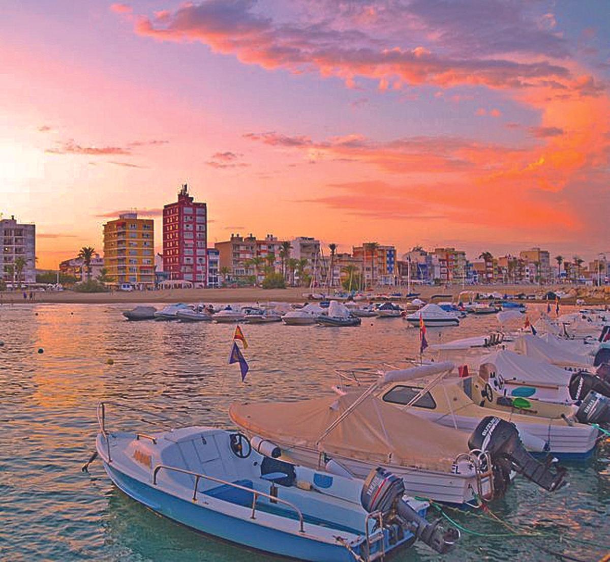 Con sus costas bañadas por el Mediterráneo, Torreblanca sorprende a los turistas por su tranquilidad.