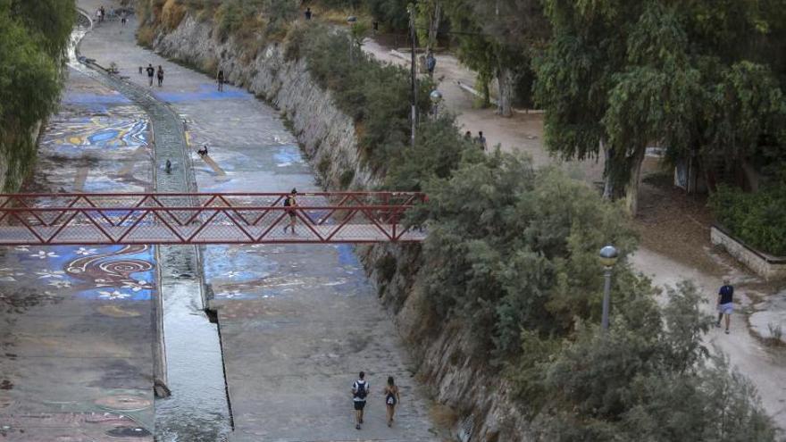 Estado actual de la ladera, con murales desgastados