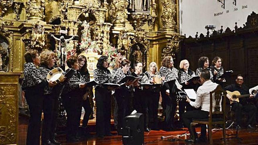 Cantos de Navidad en San Torcuato