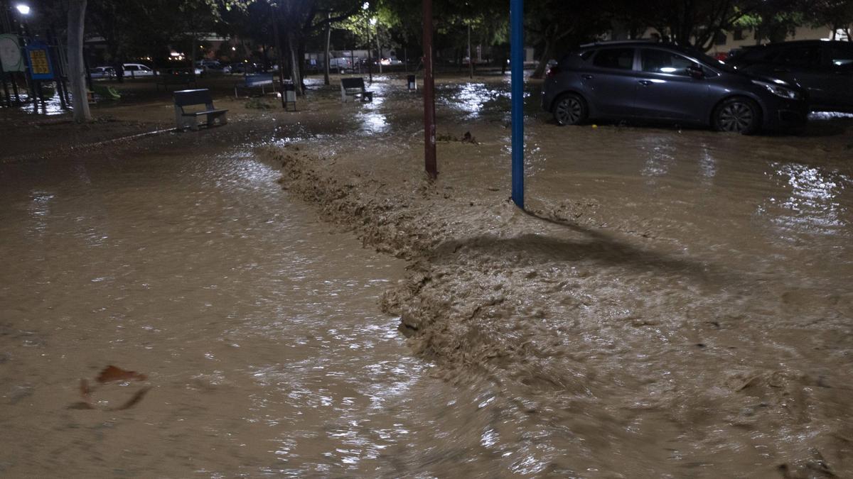 Inundaciones en Paiporta, en una imagen captada alrededor de las 20 horas.