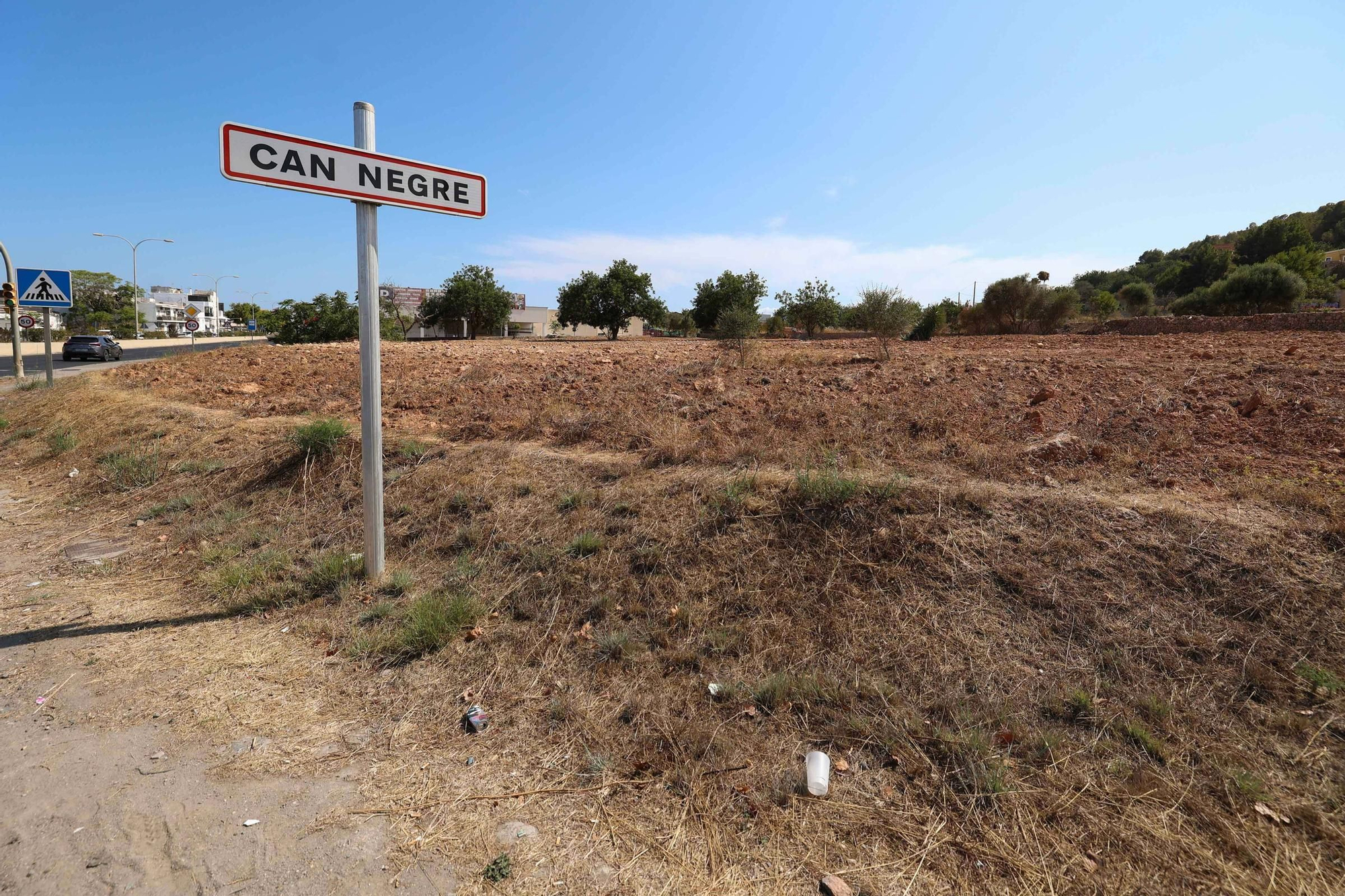 Galería: terreno de Can Rova II completamente despejado por el Ayuntamiento