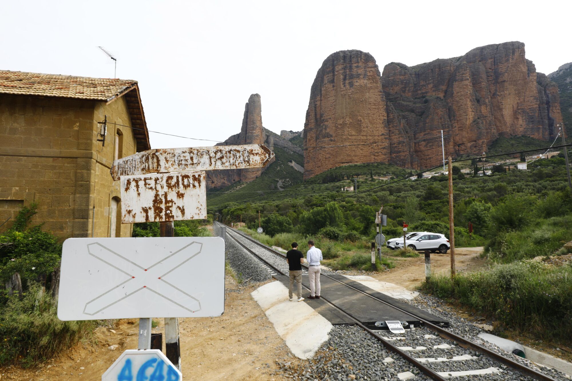 Últimos remates en las obras de la línea del Canfranero antes de su ansiada reapertura. 