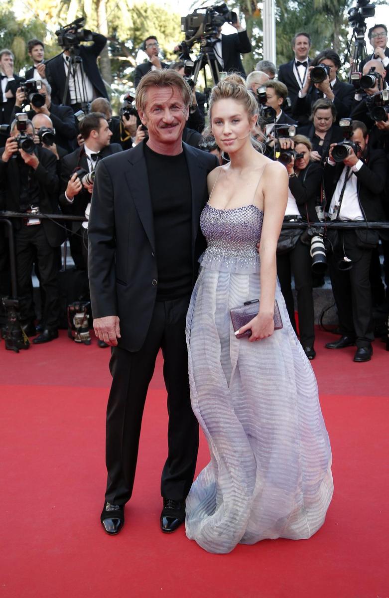 Sean Penn junto a su hija en el Festival de Cannes 2016