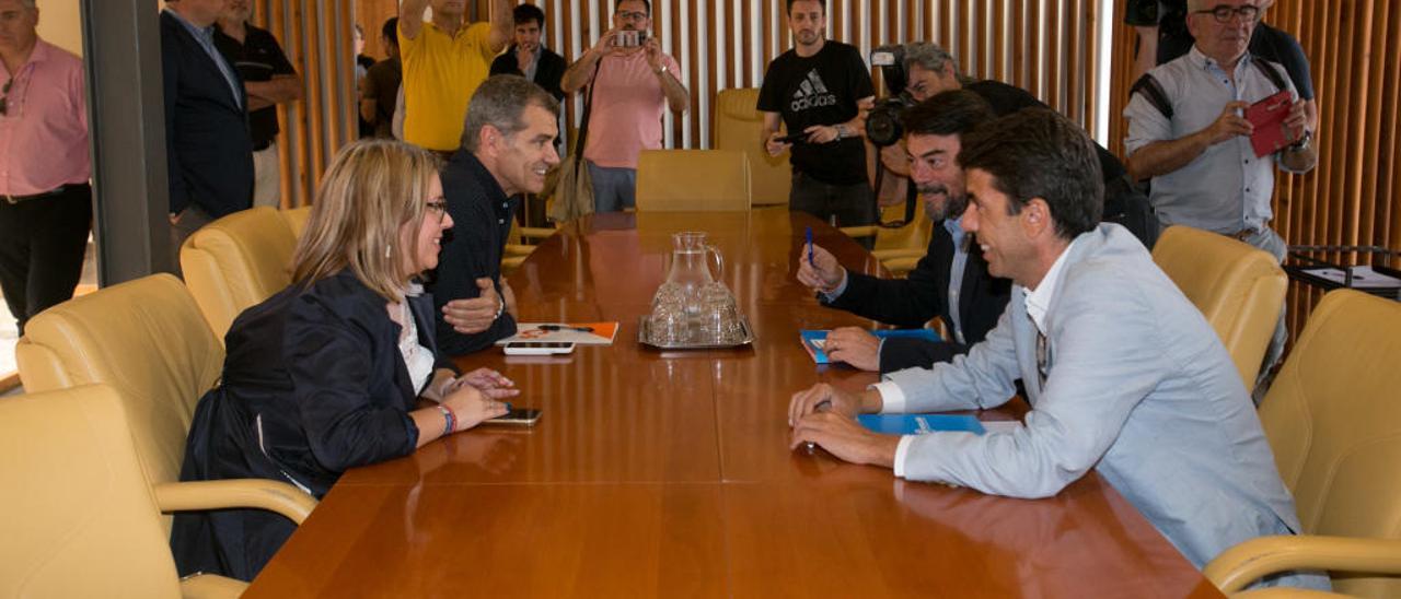 El PP y Cs se hacen fuertes en la provincia como respuesta al Botànic II