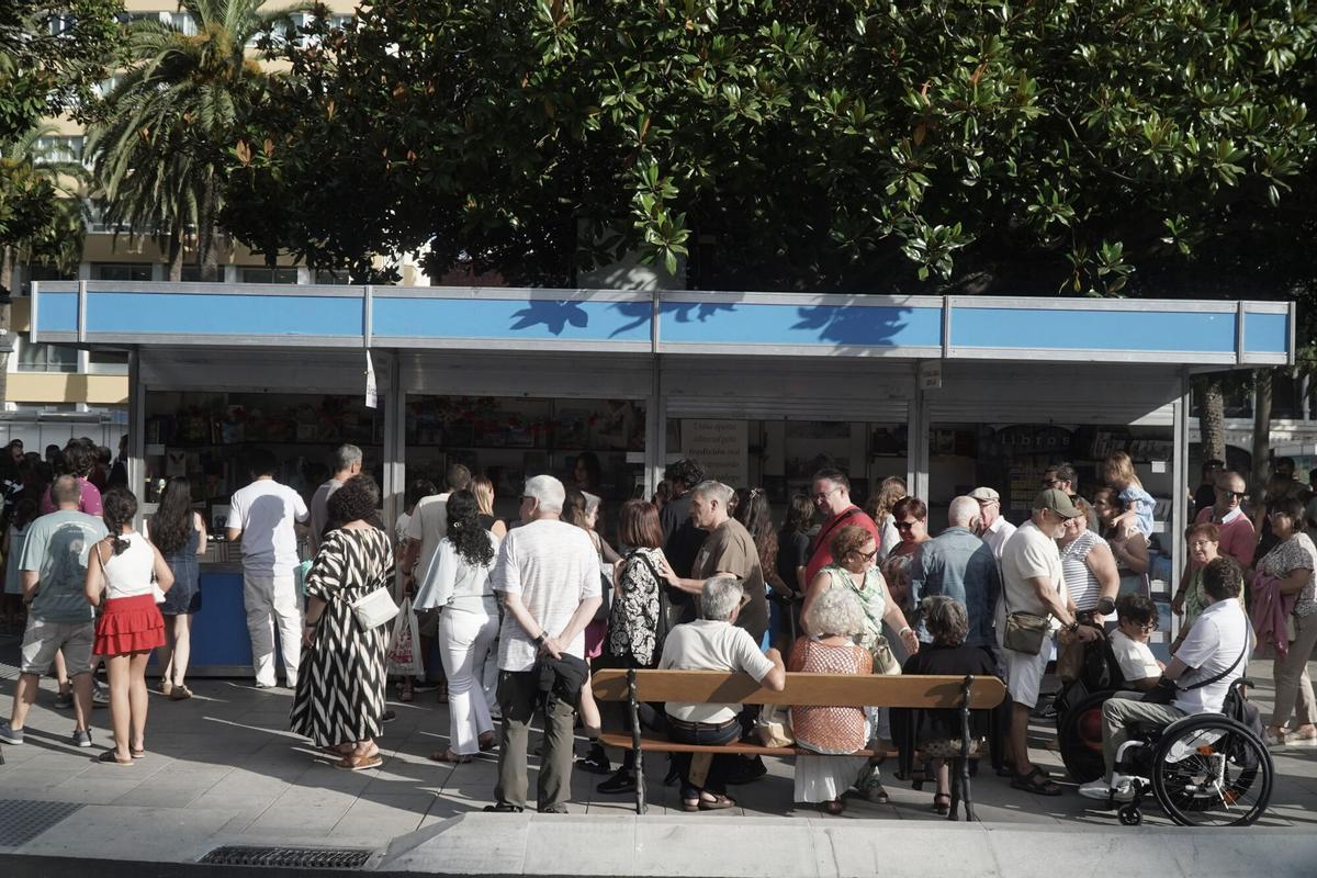 Todavía se puede visitar este lunes, en horario de 11.00 a 14.00h y de 17.30h a 21.30h. Todavía se puede visitar este lunes, en horario de 11.00 a 14.00h y de 17.30h a 21.30h.