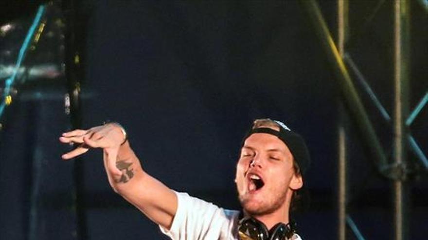 Hallan muerto al discjockey sueco Avicii, de 28 años