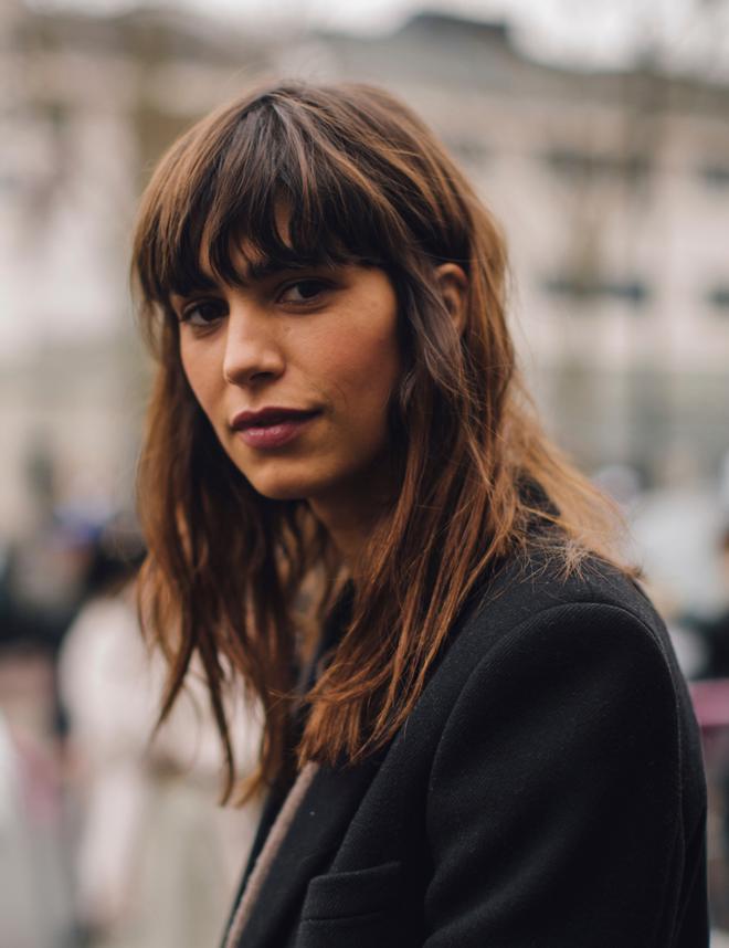 Corte de pelo estilo parisino con flequillo