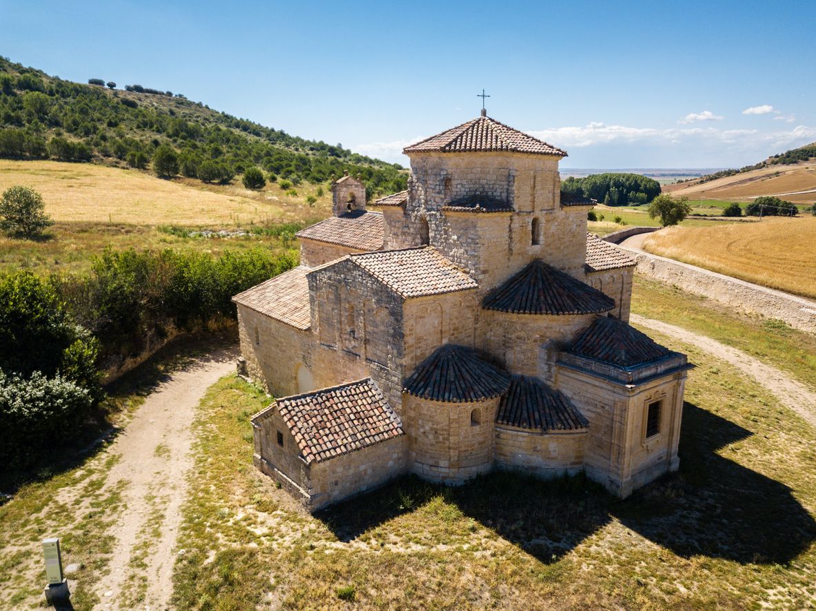 Esta iglesia constituye el mayor ejemplo del románico lombardo