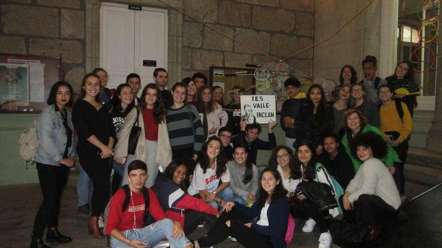 Alumnos del IES Valle Inclán y del Lycée Felix Faure de Beauvais que forman parte del Erasmus +.