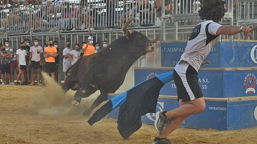 Exhibición taurina en la plaza del Port. | ROBERTO MARTÍNEZ