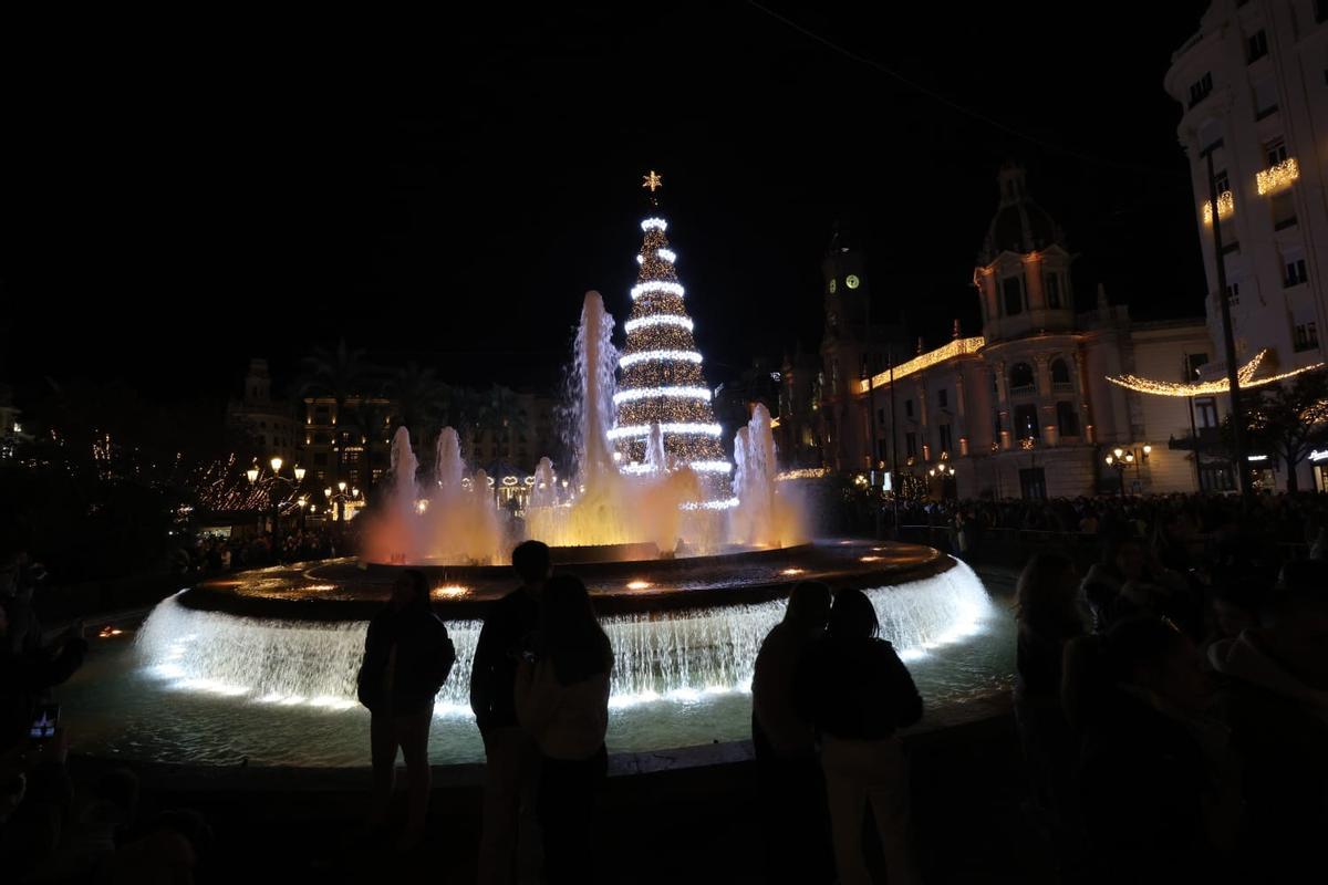 Llenazo en Valencia antes del primer fin de semana de Navidad