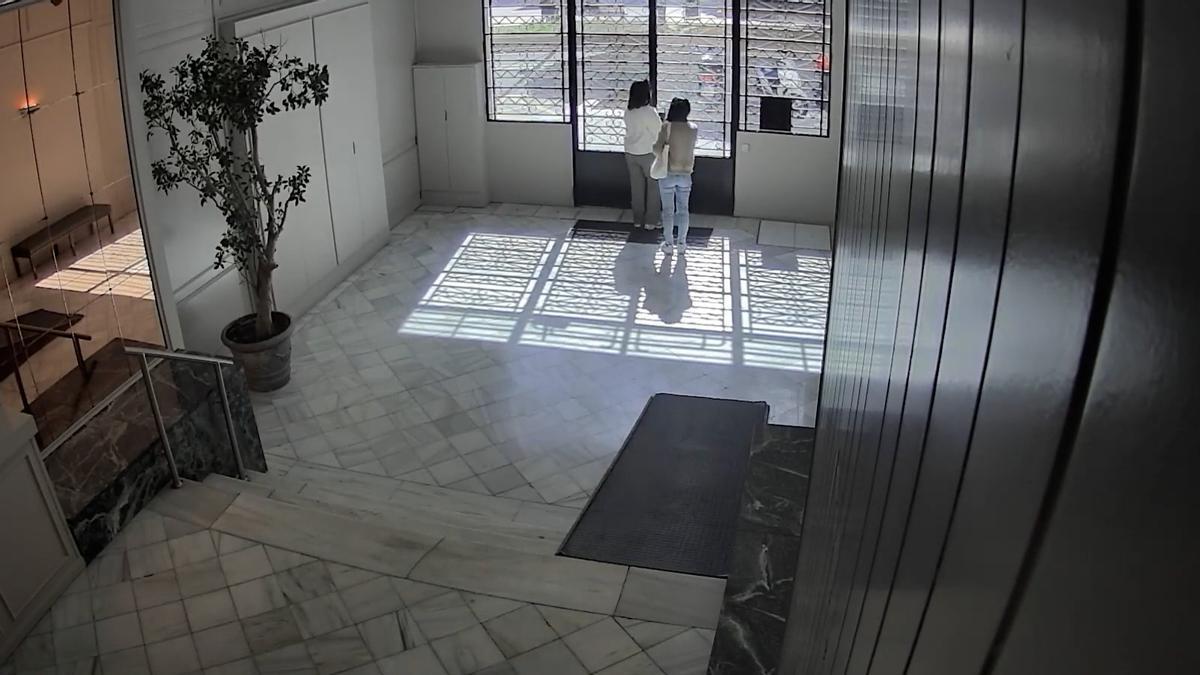 Dos detenidas por una docena de robos en viviendas de Sarrià-Sant Gervasi con el método de la radiografía