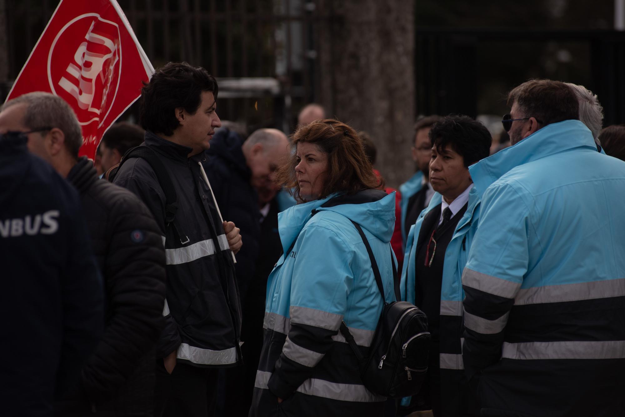 Los piquetes paralizan la estación de autobuses de A Coruña