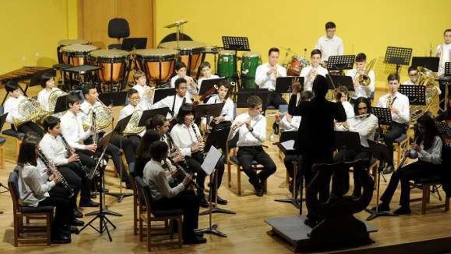 Concierto de la Banda Juvenil de Lalín. // Bernabé/Javier Lalín