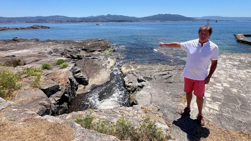 La cofradía de Cangas está «farta» de las fecales de la EDAR y avisa que es la «ruina» del sector