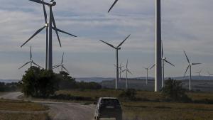 El Govern simplifica els tràmits per accelerar els parcs eòlics