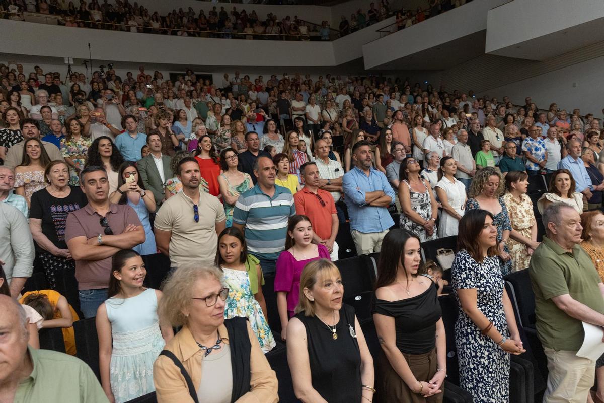 Música y fuego se dan la mano en el concierto de Hogueras de INFORMACIÓn