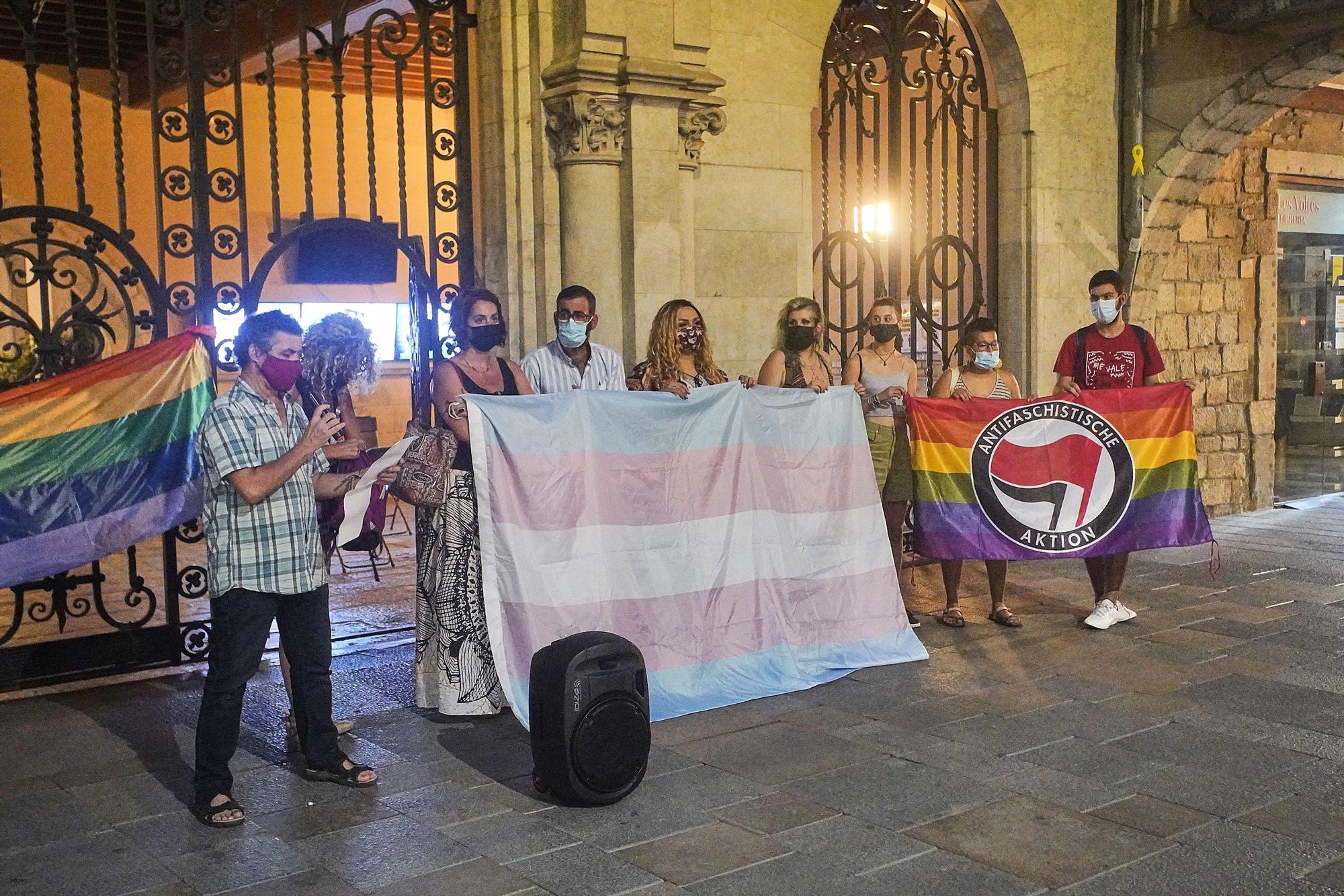 Concentració a Girona contra les agressions al col·lectiu LGTBI