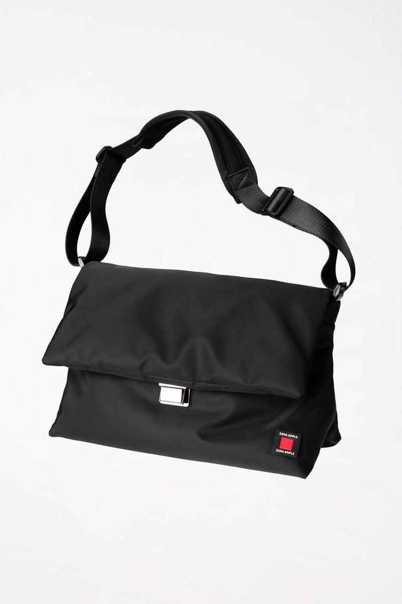 Bolso bandolera de Zara SRPLS. (Precio: 45,95 euros)