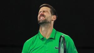 Novak Djokovic, durante su derrota frente a Carlos Alcaraz en la final del Open de Australia.