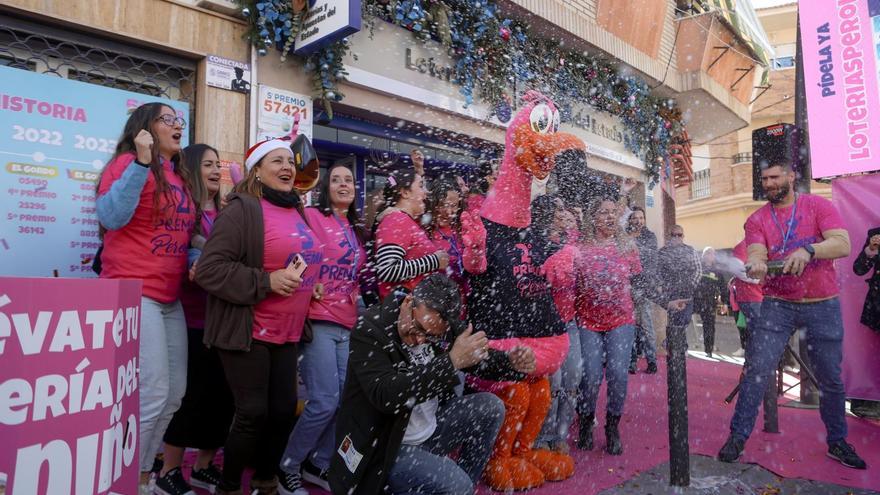 El Perolo se corona con el segundo premio de la Lotería de Navidad