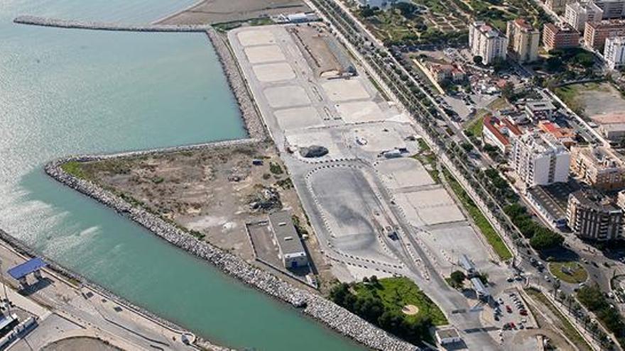 Vista aérea de la explanada de San Andrés en el Puerto de Málaga, que albergará la nueva sede del Centro Oceanográfico.