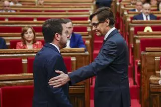 La sesión de investidura de Salvador Illa como presidente de Cataluña, en imágenes