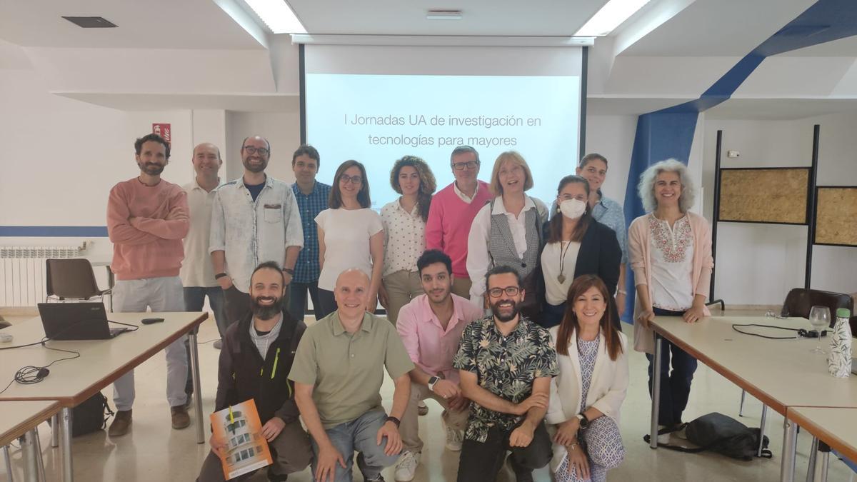 Imagen de grupo de los expertos que han intervenido en las jornadas.